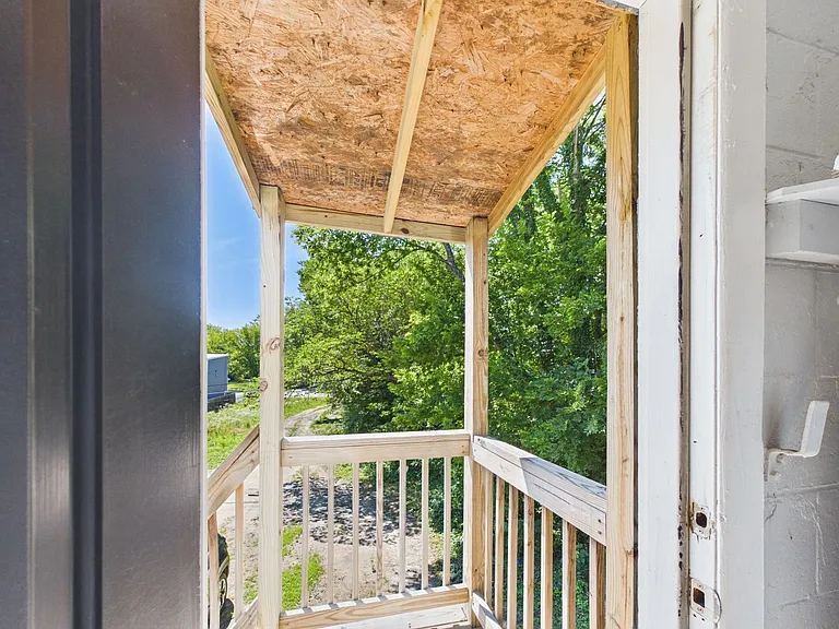 923 N 20th St #D — Photo 11