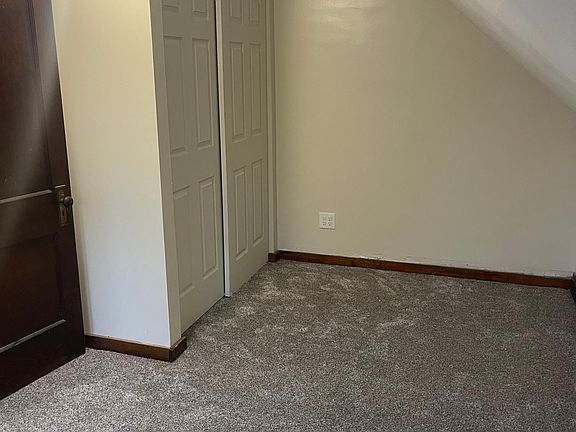 5th image of 1427 Wyandotte Ave APT 3