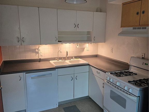 3rd image of 1305 Phillips Ave #1307