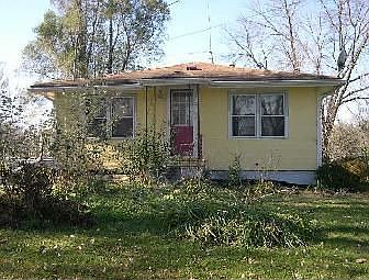 2nd image of 1501 E 6th St S
