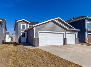 1557 69th Ave S, Fargo, ND 58104