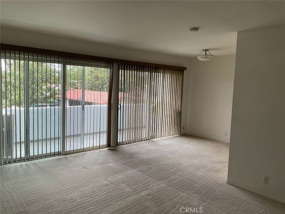 3rd image of 2307 Eastbluff Dr