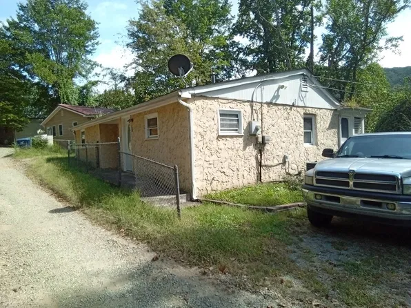 1 Red Raven Rd, Swannanoa, NC 28778