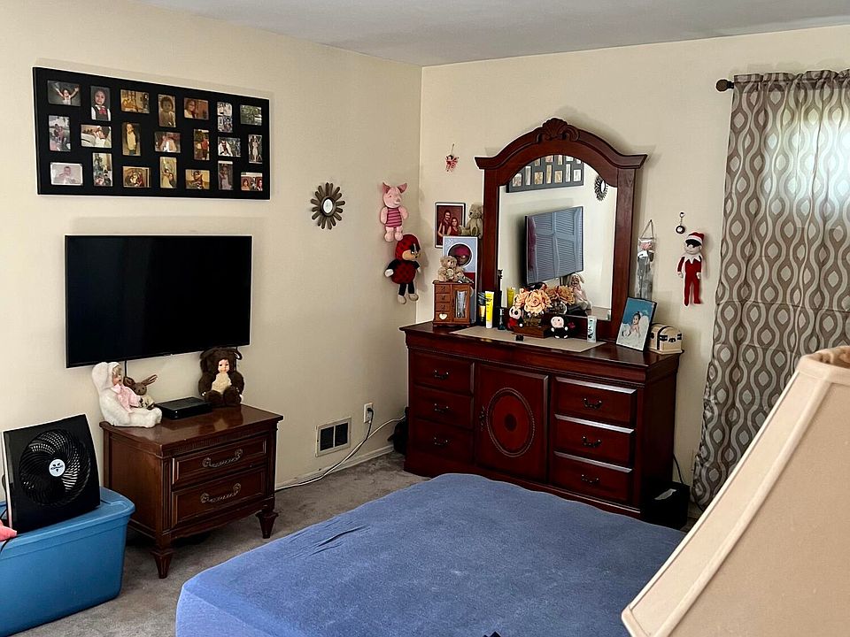 15 Middle Loop Rd, Staten Island, NY 10308 Zillow