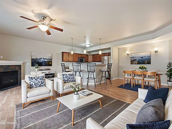 2nd image of 475 Glenmoor Pl