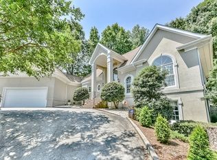 16216 Crest Cove Rd, Charlotte, NC 28278