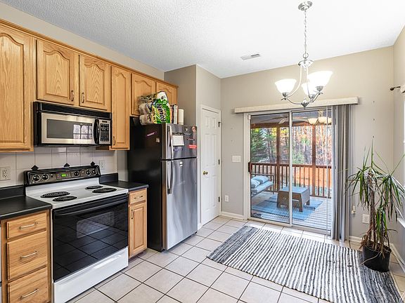 4th image of 6532 Rossford Ln