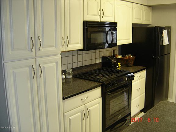 5th image of 1115 Montego Bay Dr N
