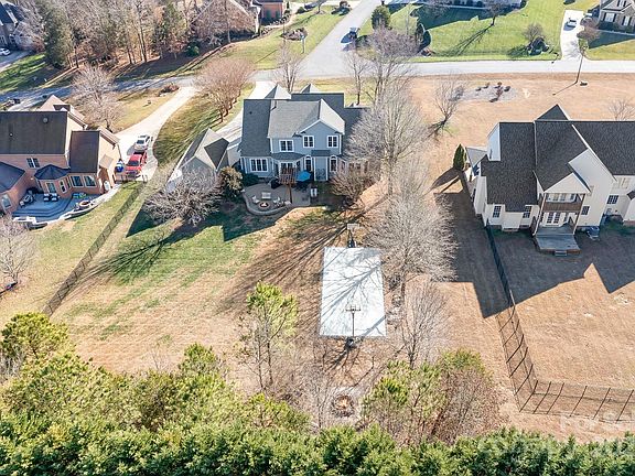 4th image of 6065 Willow Farm Dr