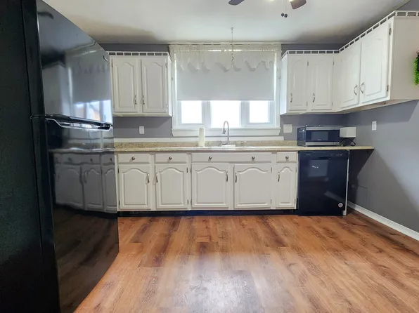 125 Ash St APT 2, Chelsea, MA 02150
