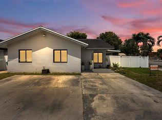 16898 NW 70th Ave, Hialeah, FL 33015