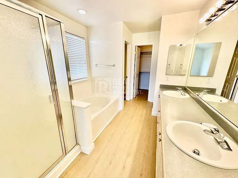8407 Dove Ridge Way — Photo 14