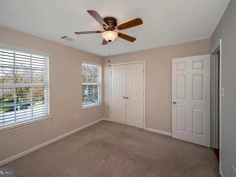 48 Savannah Ct — Photo 45