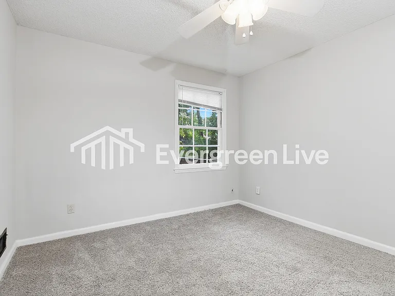 2129 Mary Hill Dr — Photo 13