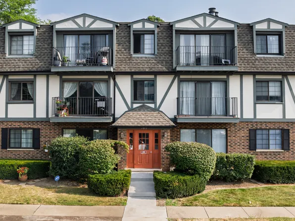 102 Steeple Dr APT B, Buffalo Grove, IL 60089