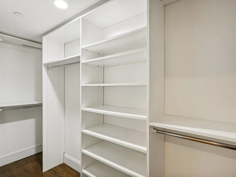 1471 Beacon St #2 — Photo 2