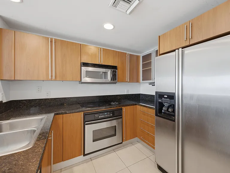 610 Clematis St #804 — Photo 9