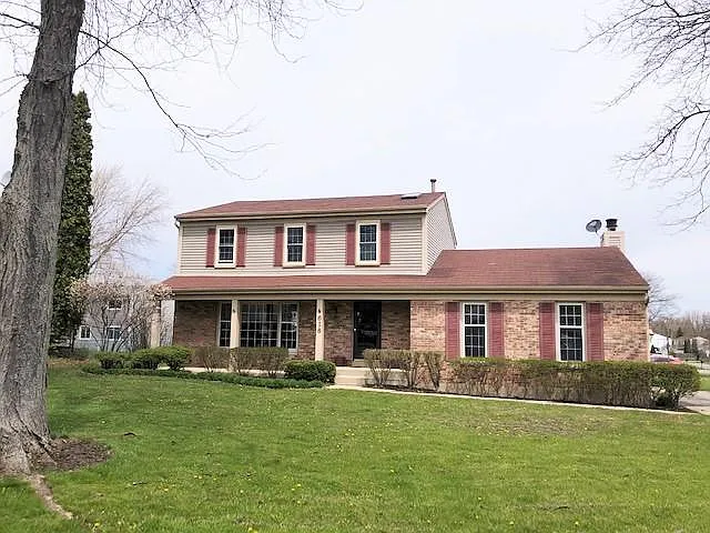 618 Pontiac Ln photo 1