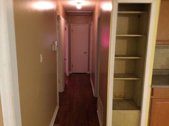 4th image of 2208 Earwood Dr SW