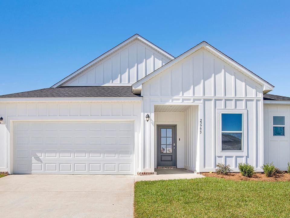 Introducing Hope Vineyard, a beautiful single-family home community with sidewalk-lined streets and