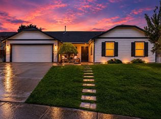 5002 Blue Sage Ln, Pasco, WA 99301