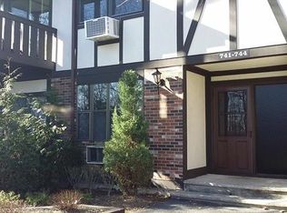 741 Sierra Vista Ln, Valley Cottage, NY 10989
