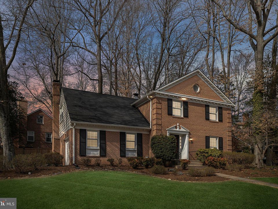 1st image of 802 Aster Blvd