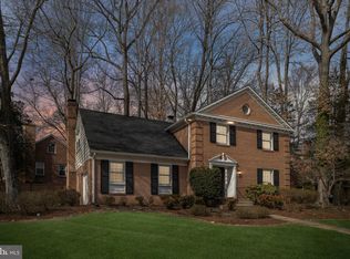 802 Aster Blvd, Rockville, MD 20850