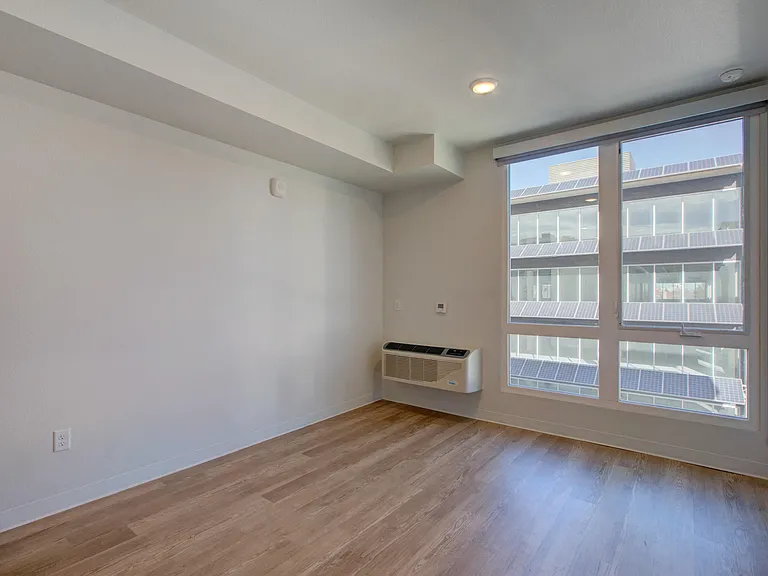 757 Grant — Photo 110