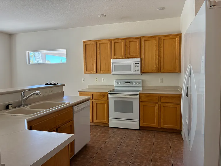 2578 Woodson Ave — Photo 27