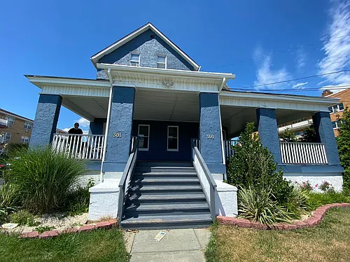 301 Sunset Ave #3 Photo 1