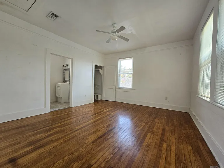827 Camelia Ave — Photo 5