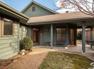 2013 Crossgate Dr, Lawrence, KS 66047