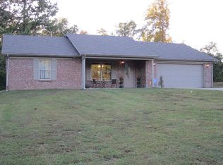 135 Tucky Ln, Irvine, KY 40336