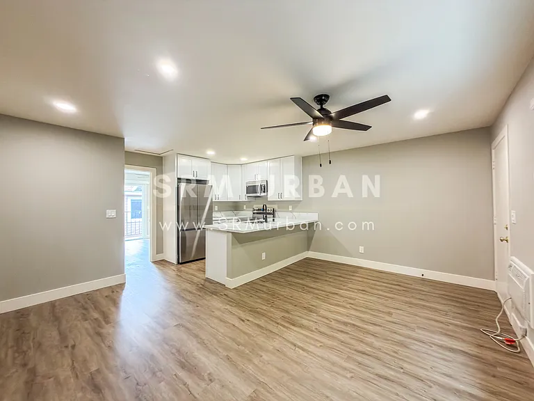 3041 C St #9 — Photo 12