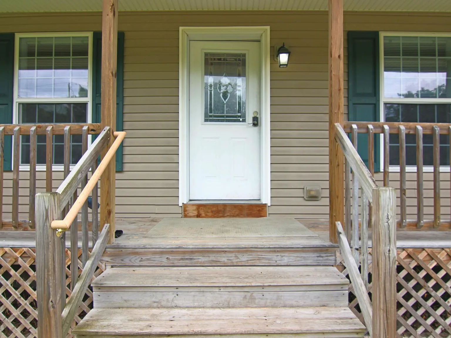 4 bed, 2.5 bath, 2440 sqft, $3,900 — Photo 2