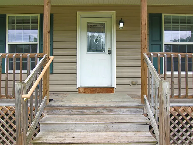 248 Colchester Rd — Photo 2