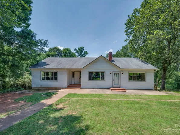 203 Hollins St, Spindale, NC 28160