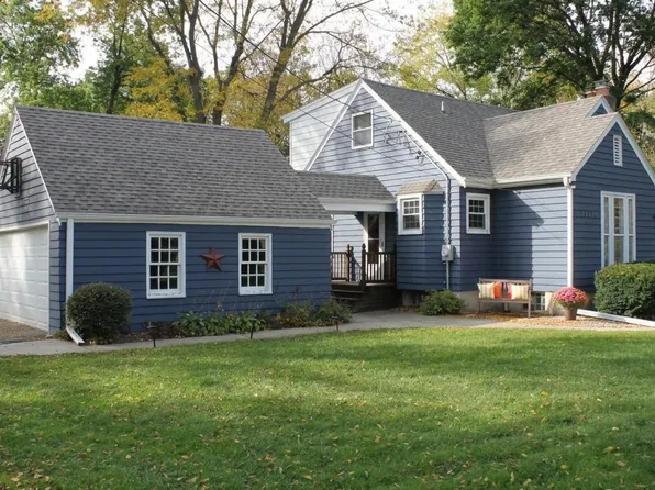 13325 W North AVENUE, Brookfield, WI 53005
