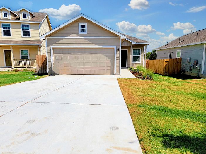 1st image of 2604 Shimsham Dr