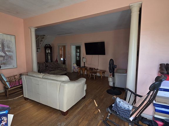 3rd image of 47-49 Whiton Street