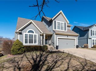 12232 S Crest Dr, Olathe, KS 66061