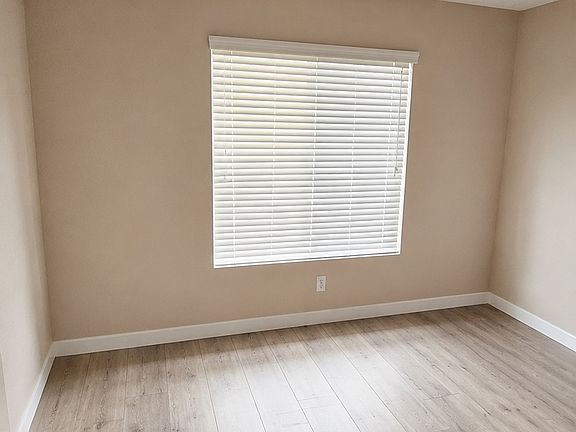 5th image of 8070 W Russell Rd Unit 2014