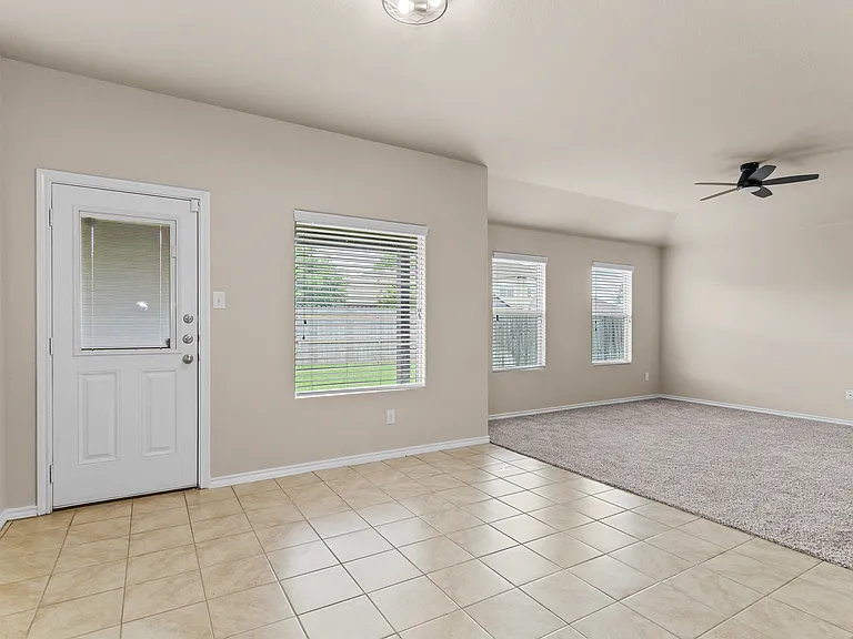 2517 Carolina Dr — Photo 14