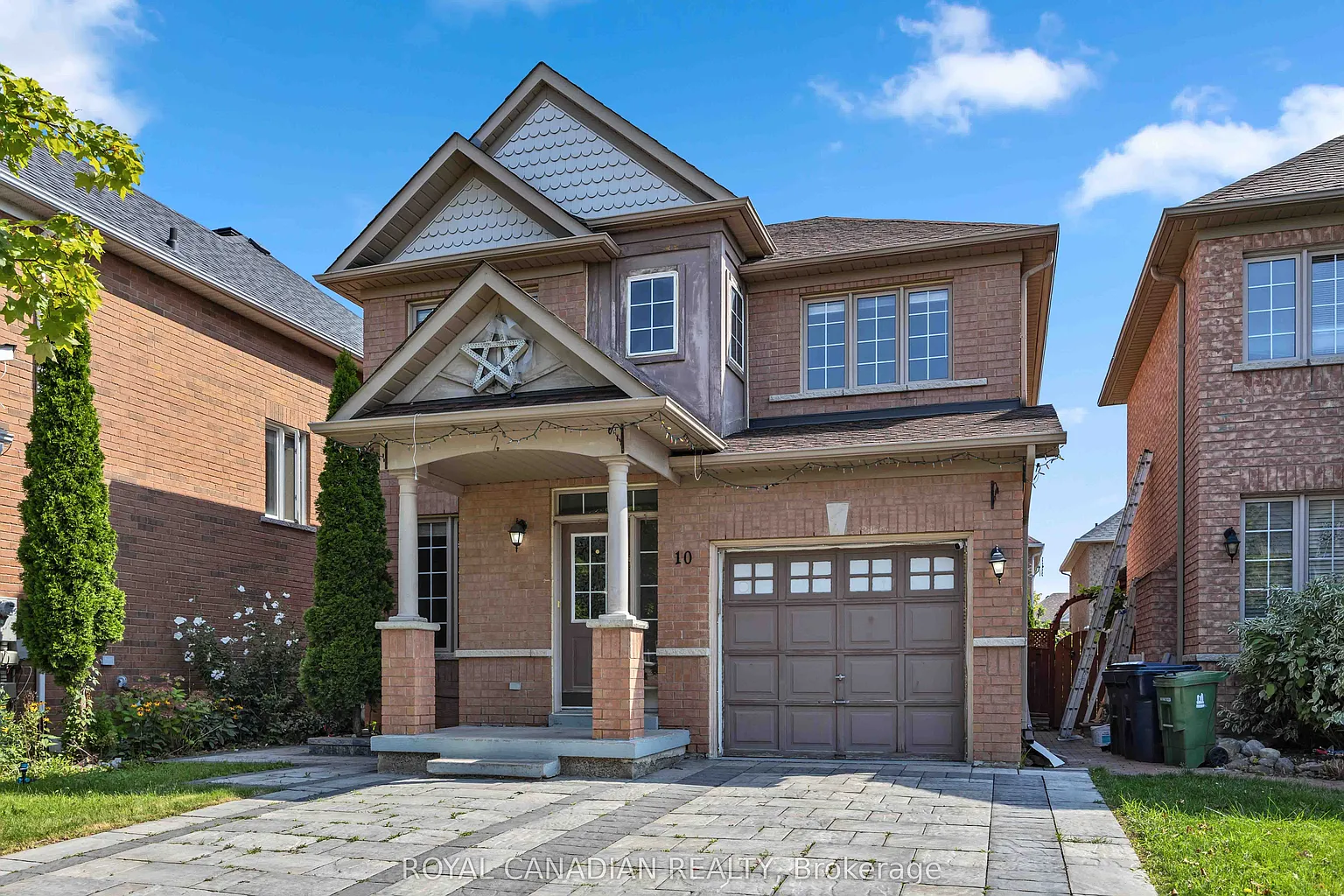 10 Pogonia St photo 1