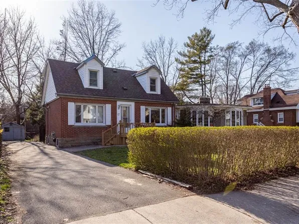 17 Thorndale St N, Hamilton, ON L8S 3K5