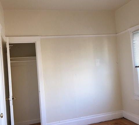 4th image of 107 Milton St