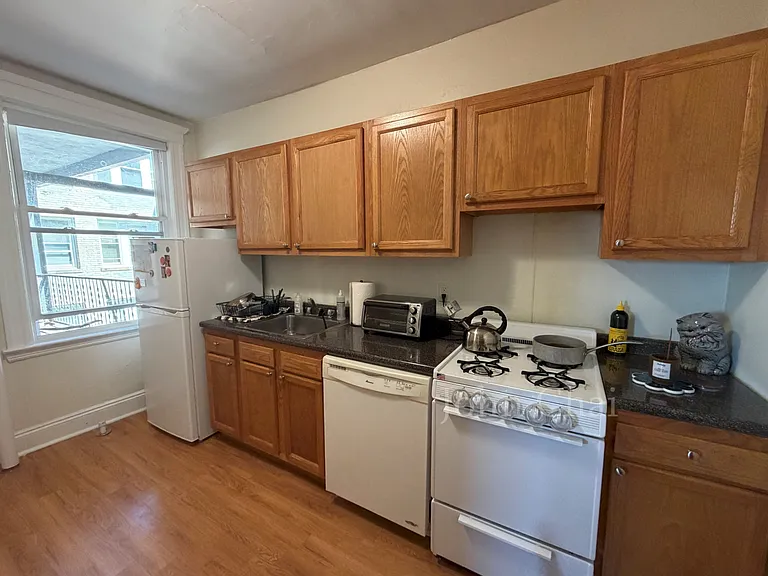 1634 Commonwealth Ave #18 — Photo 25