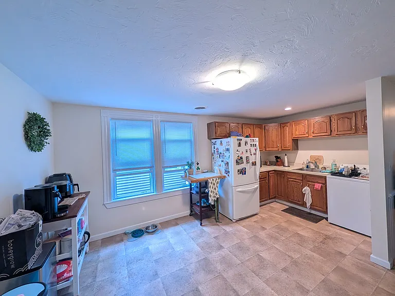 632 E 7th St #2 — Photo 5