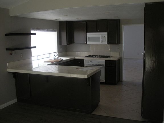 4th image of 468 Smoky Cir